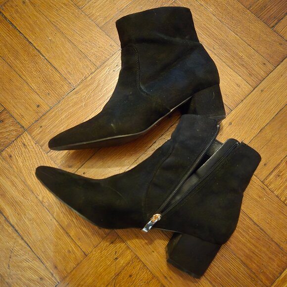 LuLus black suede booties 7.5 - Picture 1 of 6